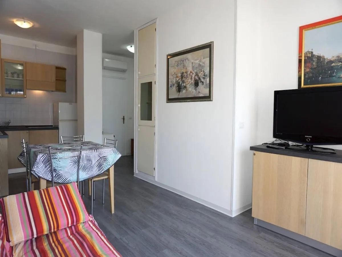 Excellent Flat With Ac, Shared Pool And Parking Διαμέρισμα Porto Santa Margherita di Caorle